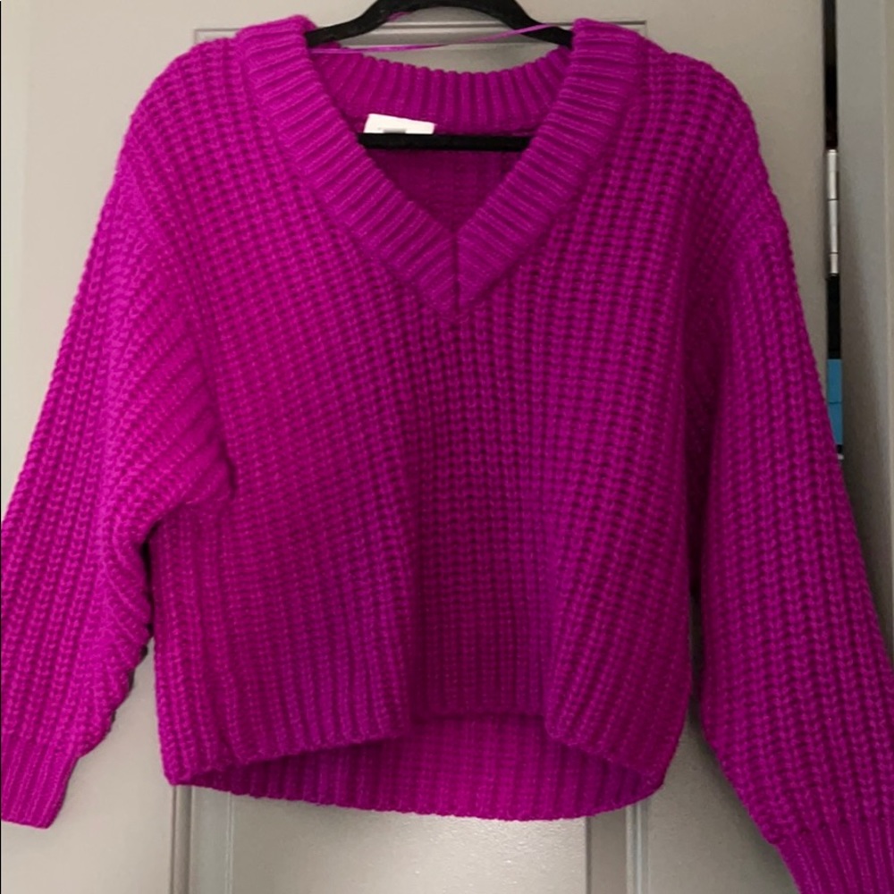 v neck sweater